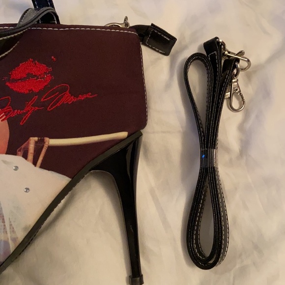 Purse - Picture 4 of 7